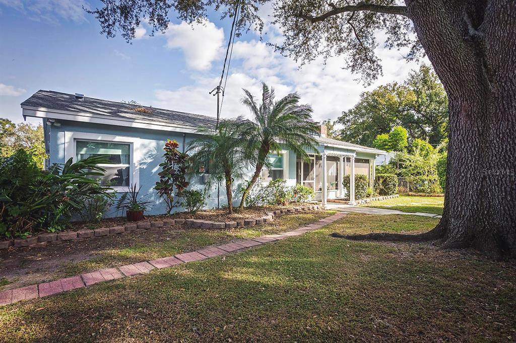 2614 Fairview Avenue - Photo 1