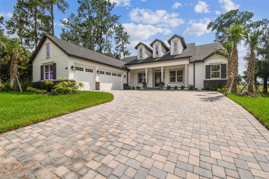 6470 Summit View Drive - Photo 1