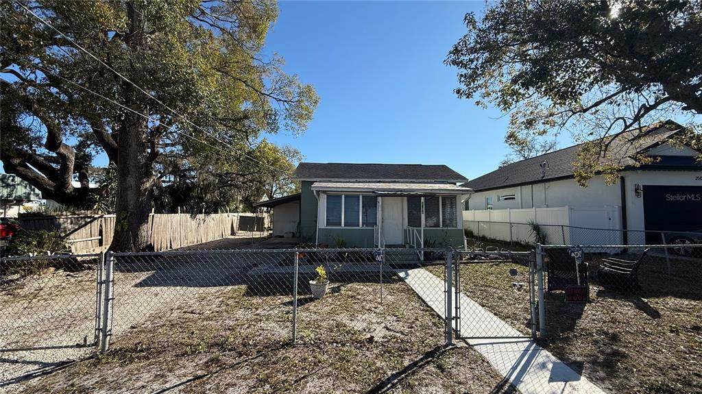 2504 South Avenue - Photo 1