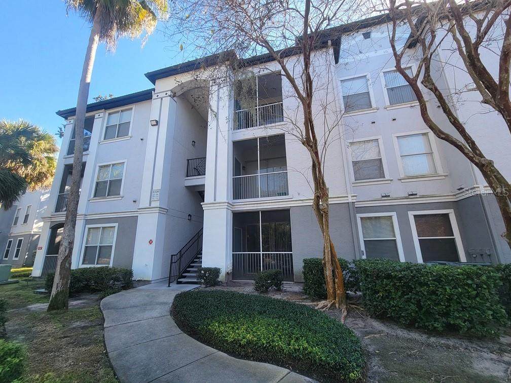 5709 Legacy Crescent Place - Photo 1