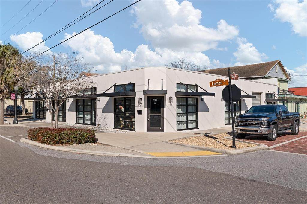 229 Lemon Street - Photo 1