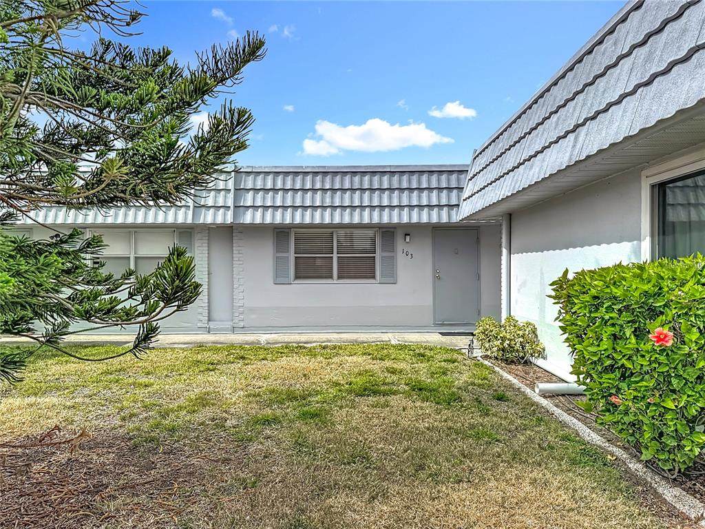 202 Bedford Trail - Photo 1