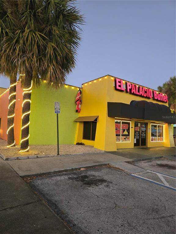 909 Vine Street - Photo 1