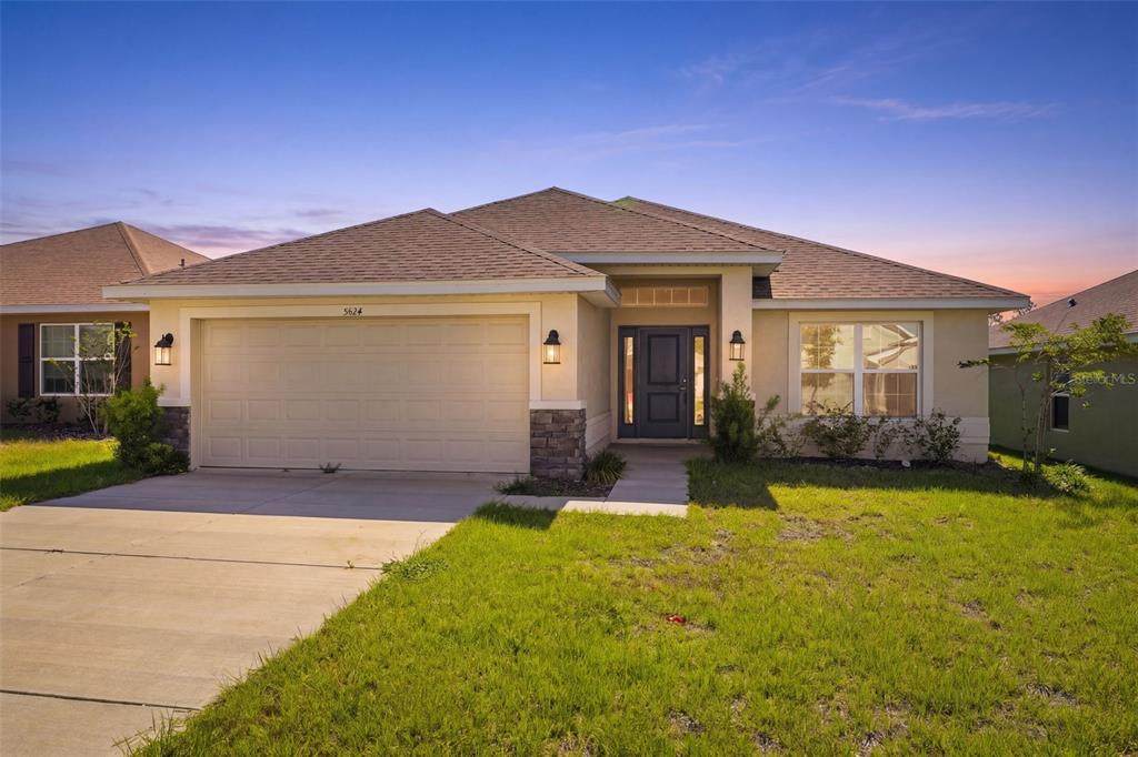 5524 Ocean Breeze Drive - Photo 1