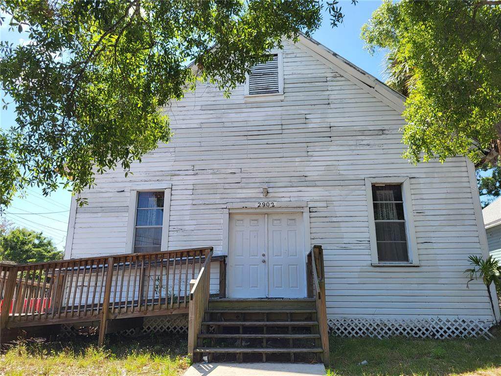 2902 Albany Avenue - Photo 1