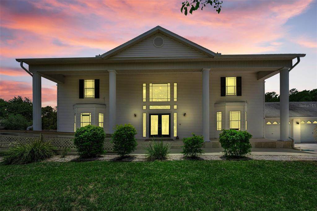 11046 Lakeview Drive - Photo 1