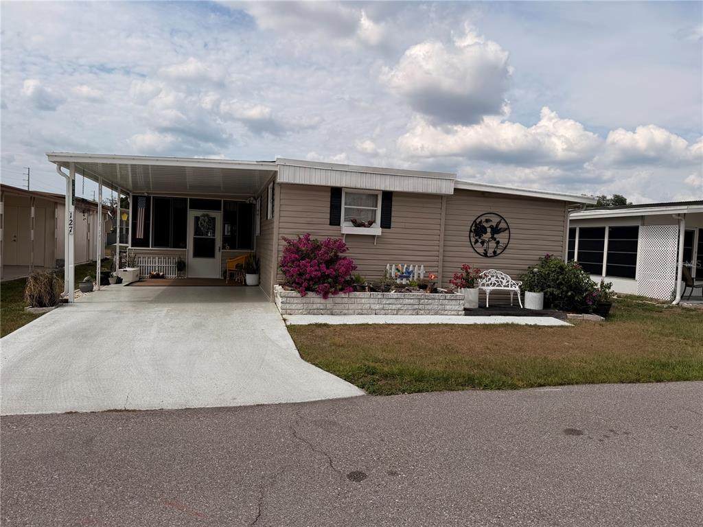 38533 Lansing Avenue - Photo 1