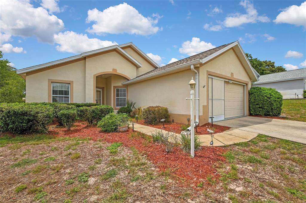 547 Hillwood Path - Photo 1