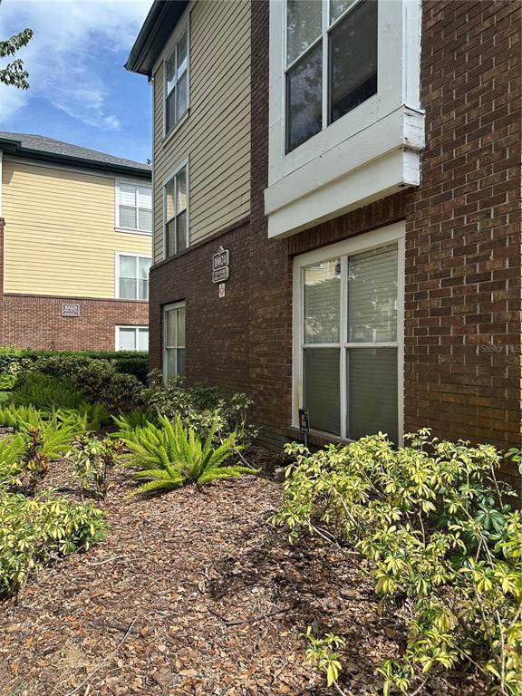 10024 Strafford Oak Court - Photo 1