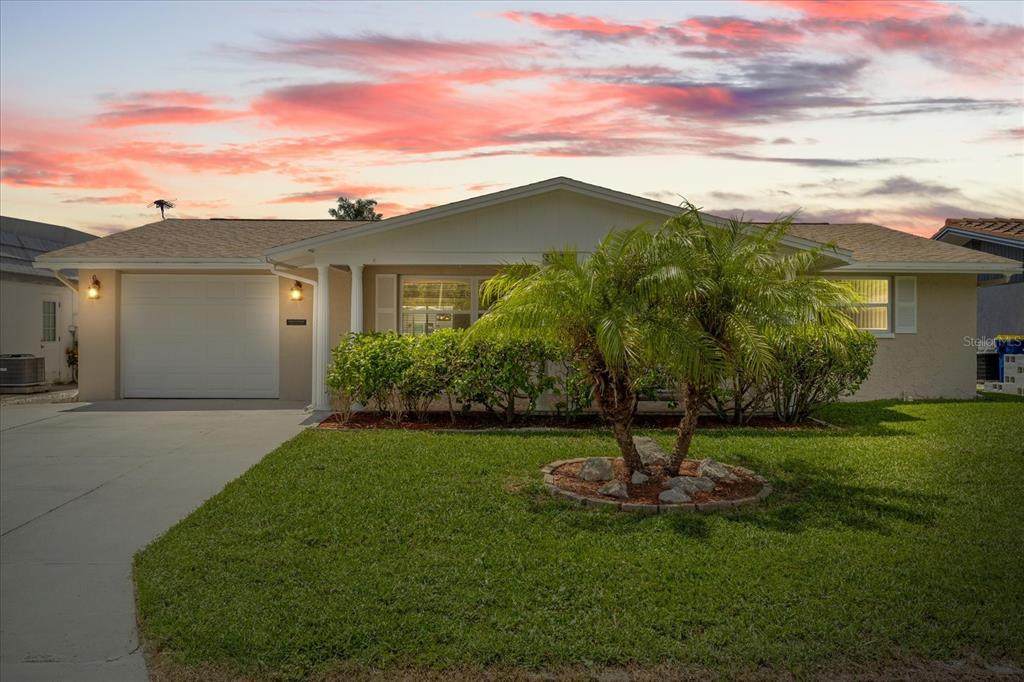 4933 Shell Stream Boulevard - Photo 1