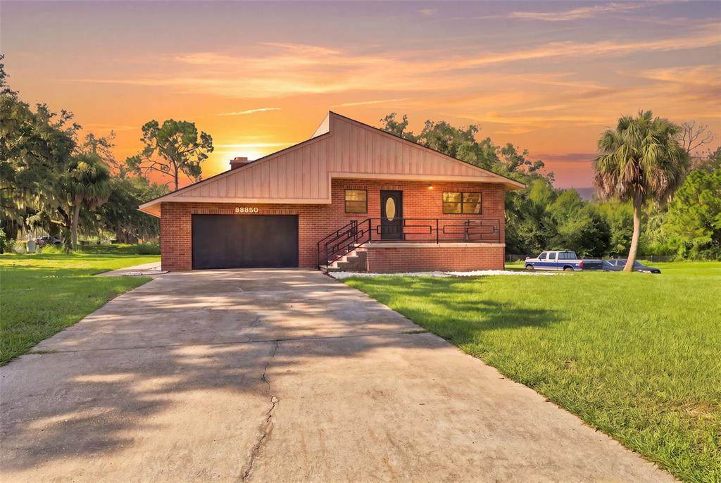 28850 Lindenhurst Drive - Photo 1