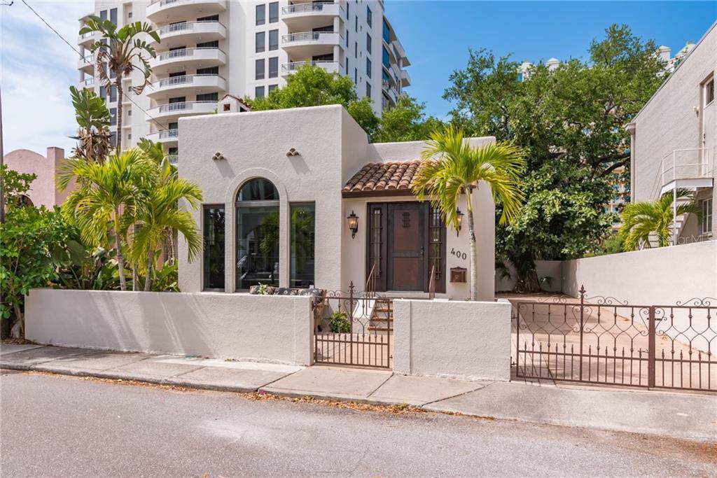 400 Burns Court - Photo 1