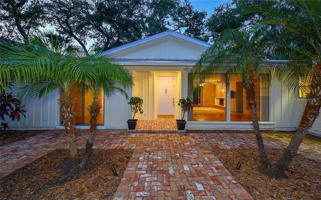 1515 Hillview Drive - Photo 1