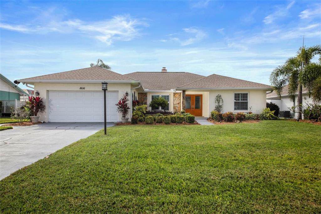 8616 53RD Avenue - Photo 1
