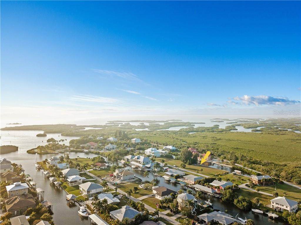 24236 Yacht Club Boulevard - Photo 1