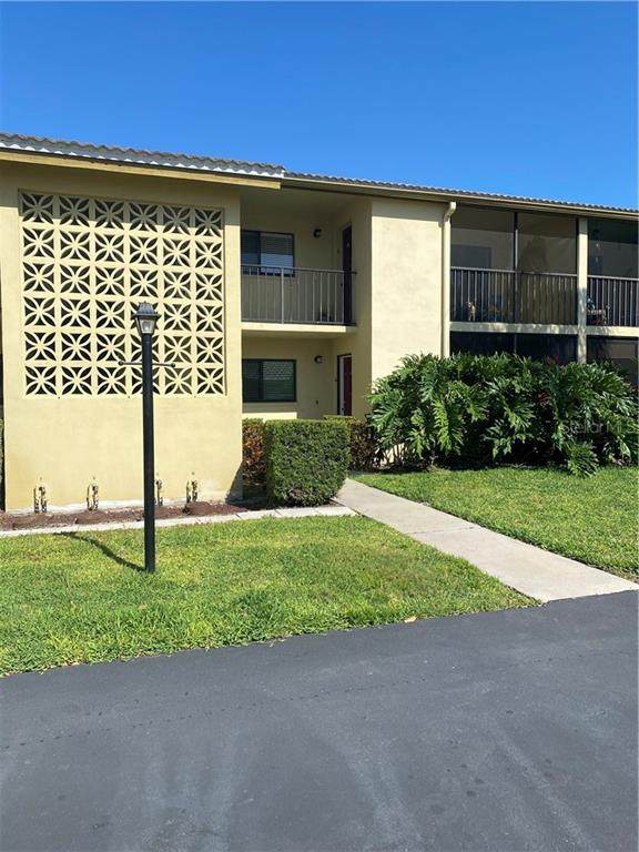 2415 Bayshore Gardens Pkwy - Photo 1