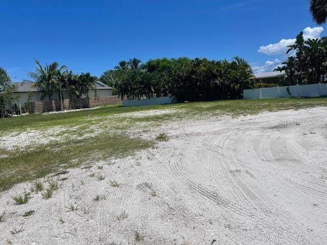 502 Key Royale Drive - Photo 1