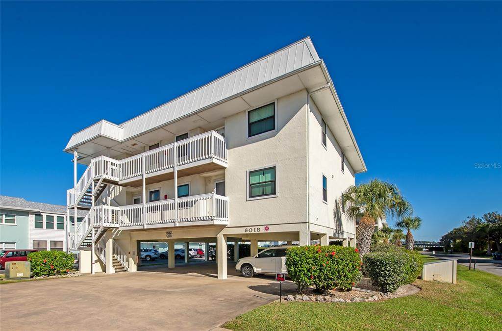 601 Gulf Drive - Photo 1