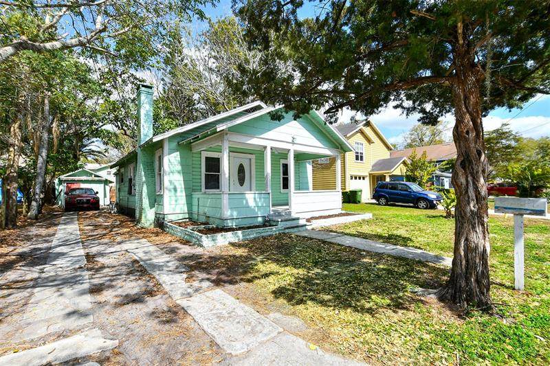 1633 8TH Street - Photo 1