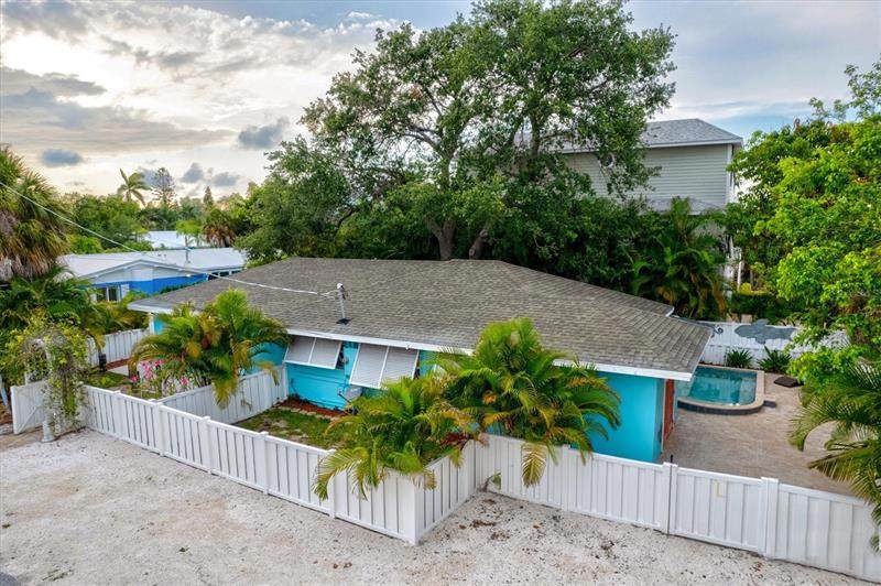 132 48TH Street - Photo 1