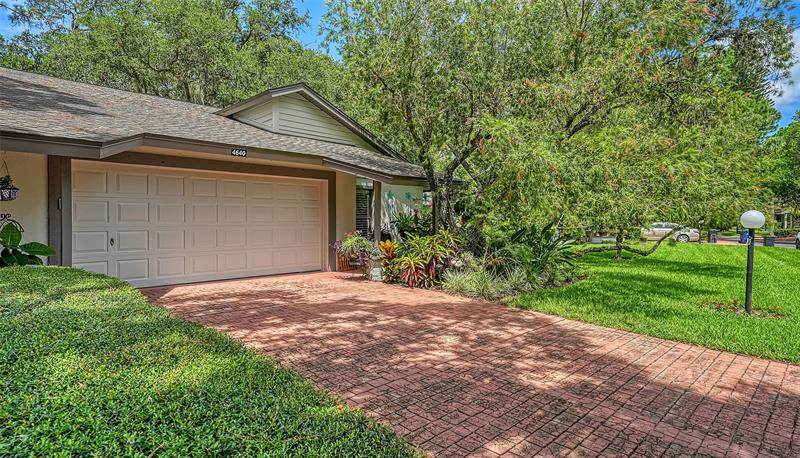 4640 Oak Forest Drive - Photo 1