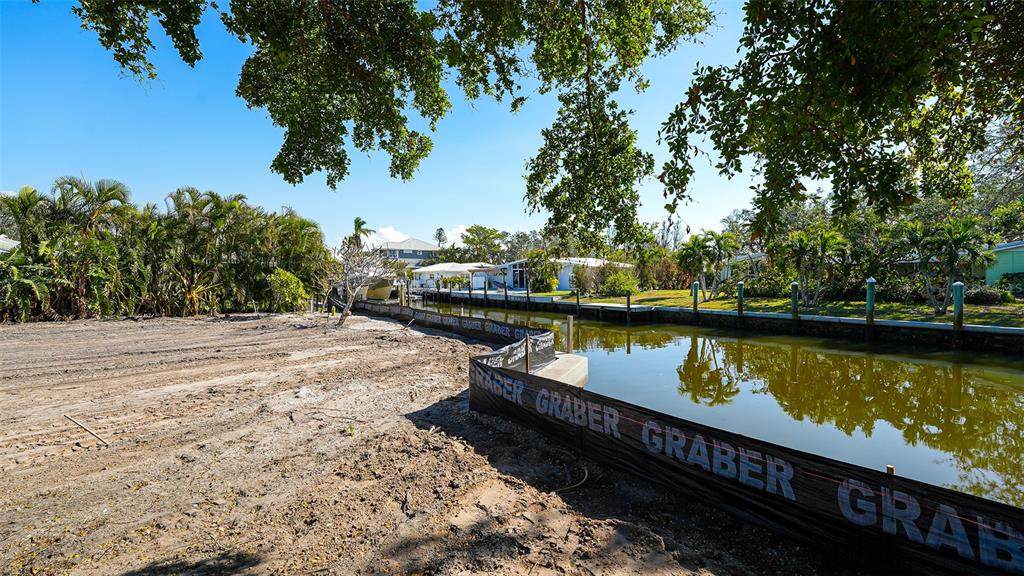 660 Longview Drive - Photo 1