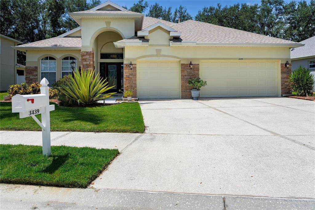 3439 101ST Avenue - Photo 1