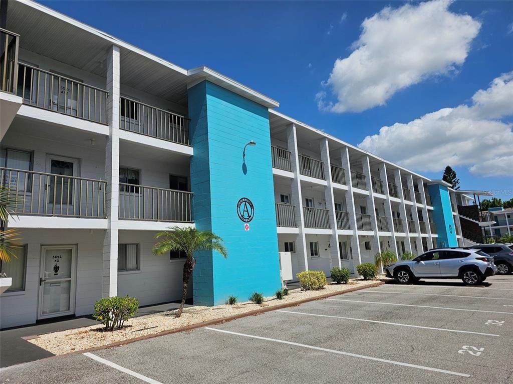5906 Garden Lane - Photo 1
