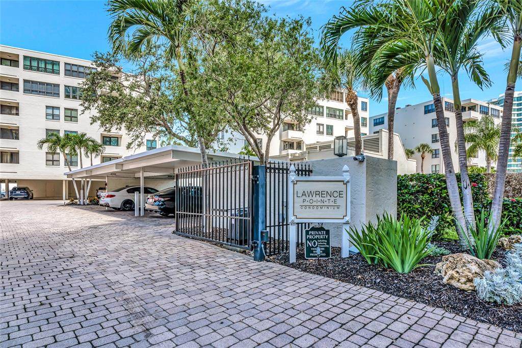 101 Sunset Drive - Photo 1