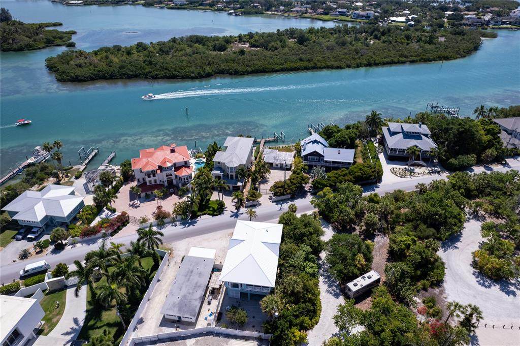 624 Casey Key Road - Photo 1