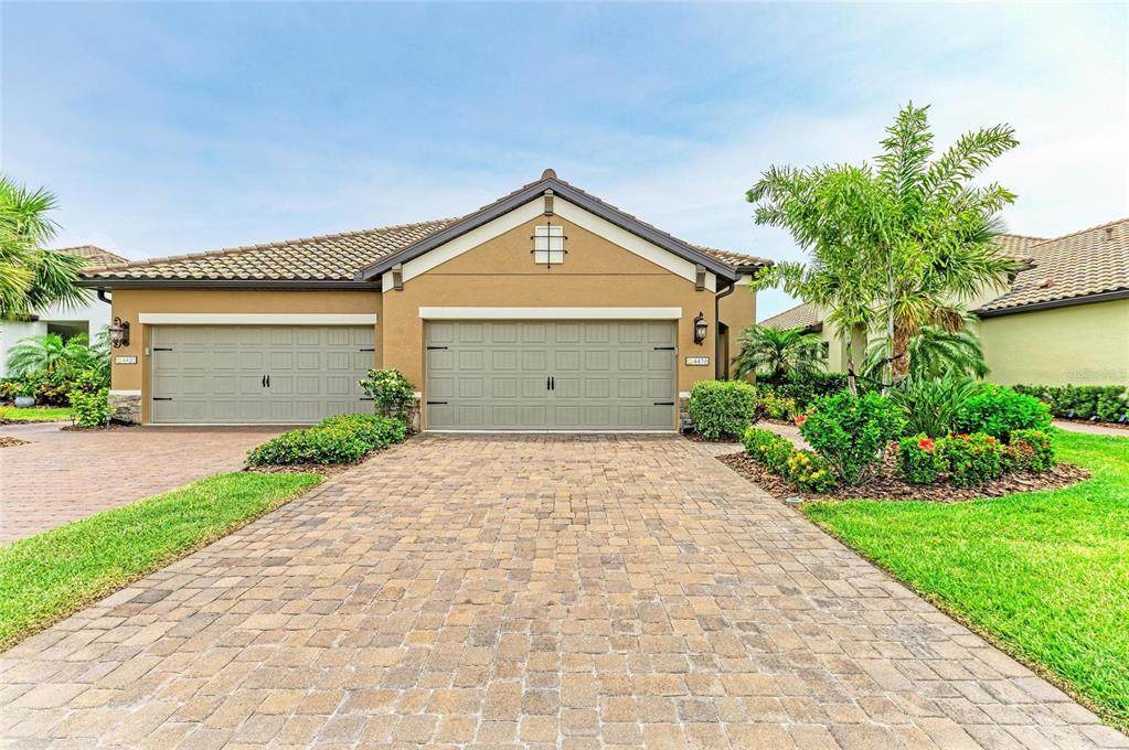 4416 Amalfi Avenue - Photo 1