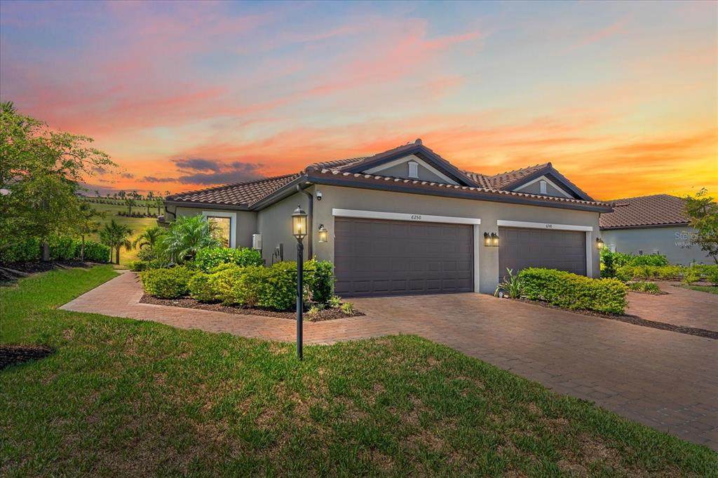6250 Grandview Hill Court - Photo 1
