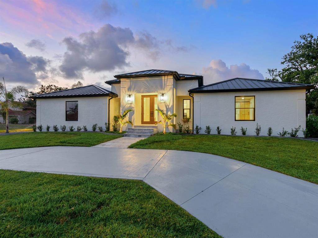 180 Lookout Point Drive - Photo 1