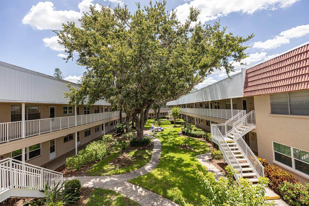 10037 62ND Terrace - Photo 1
