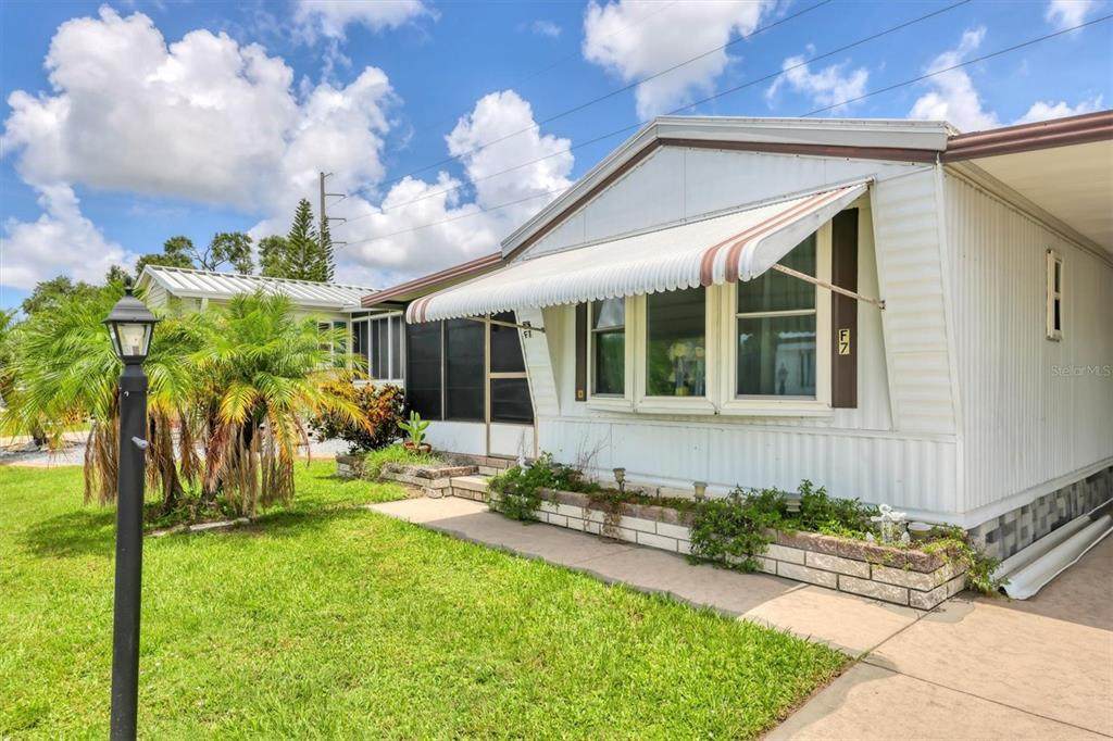 5316 53RD Avenue - Photo 1