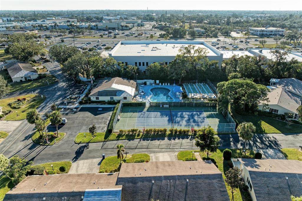 390 301 Boulevard - Photo 1