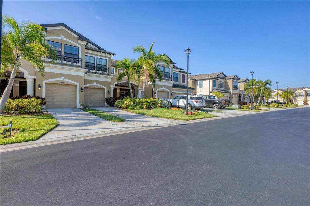 7826 52ND Terrace - Photo 1