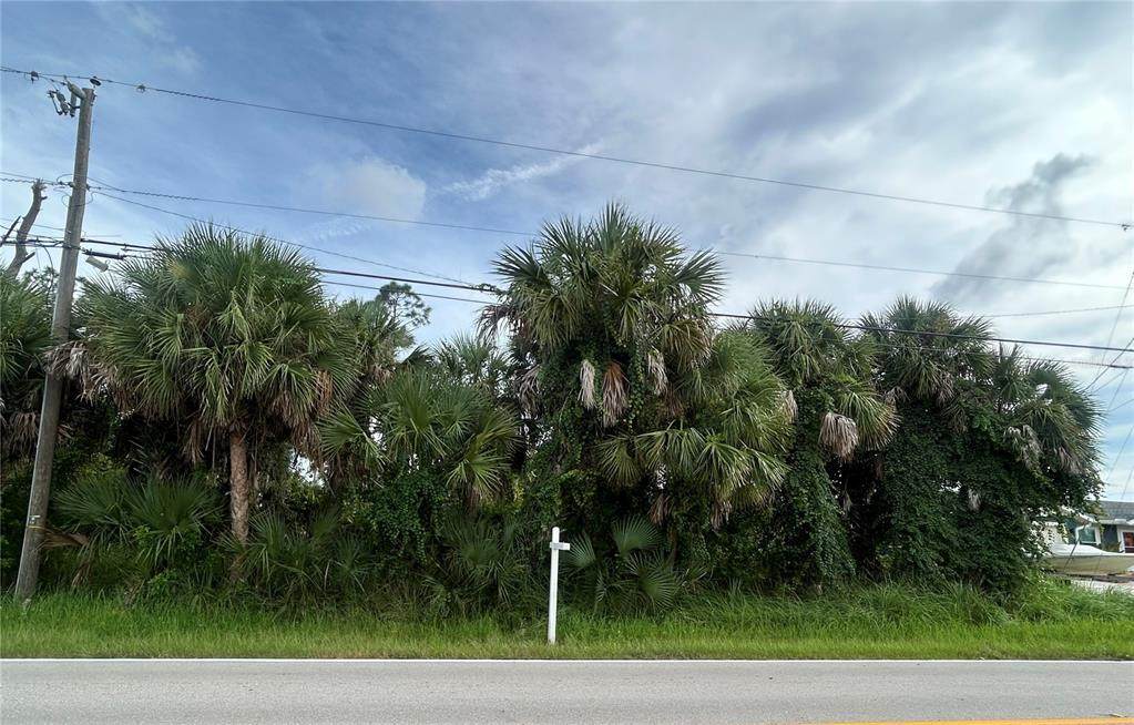 9041 Fruitland Avenue - Photo 1