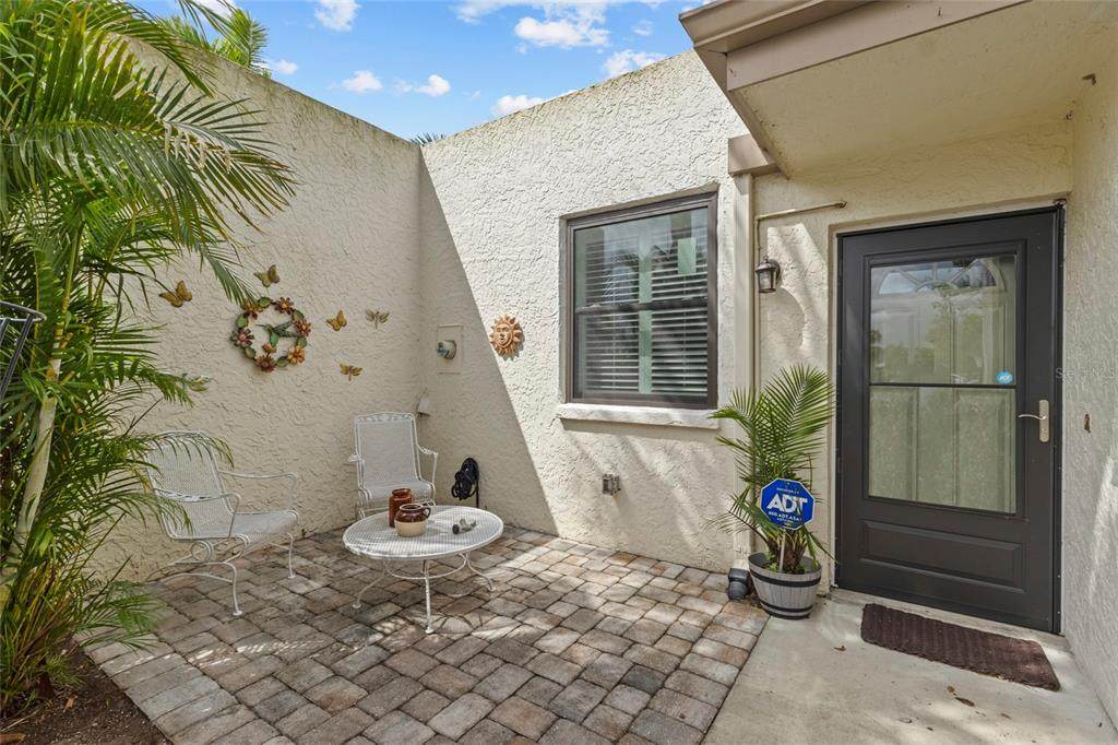 411 Palm Tree Drive - Photo 1