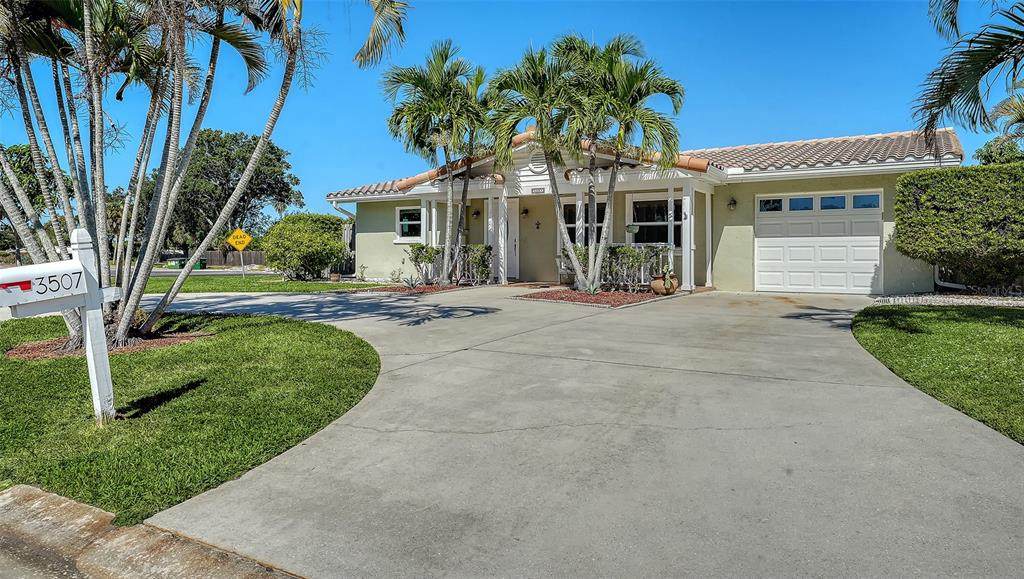 3507 Pinecrest Street - Photo 1