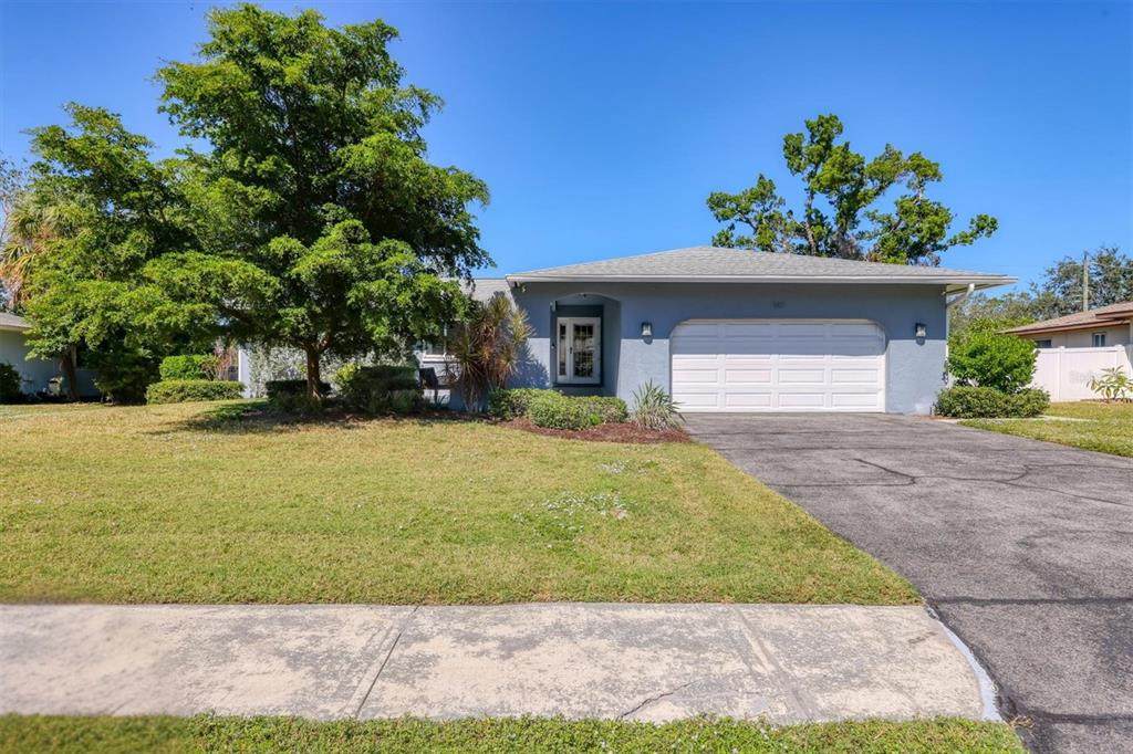 147 Adair Avenue - Photo 1