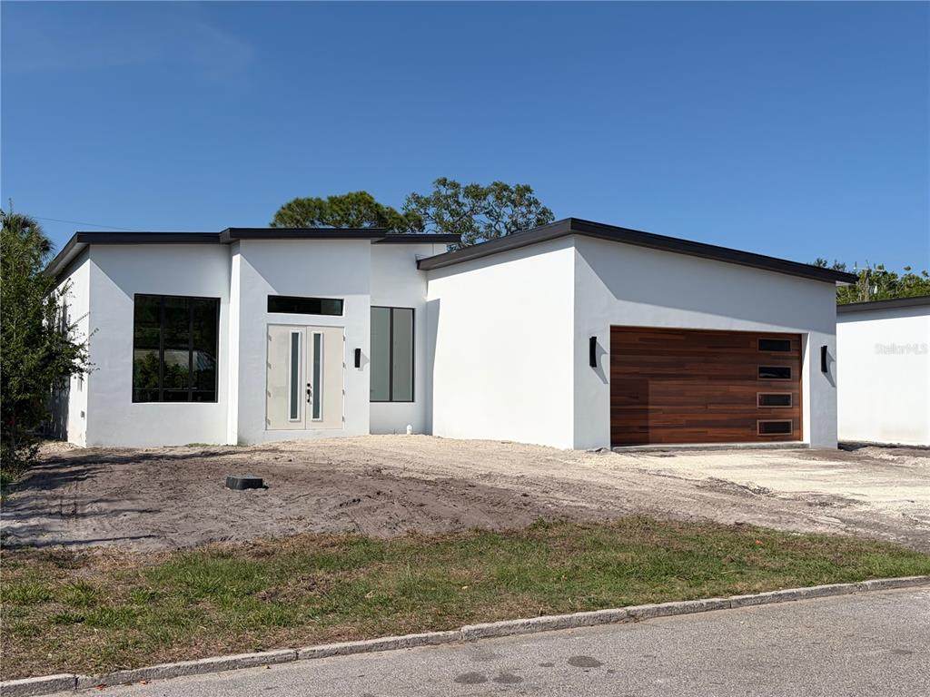 2069 Hibiscus Street - Photo 1
