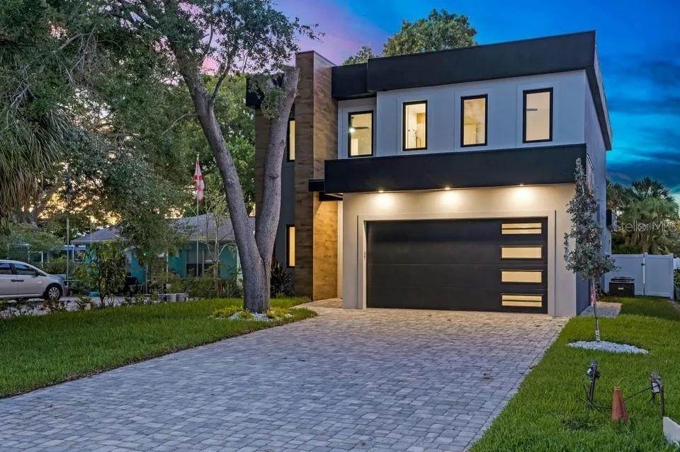 2475 Bay Street - Photo 1