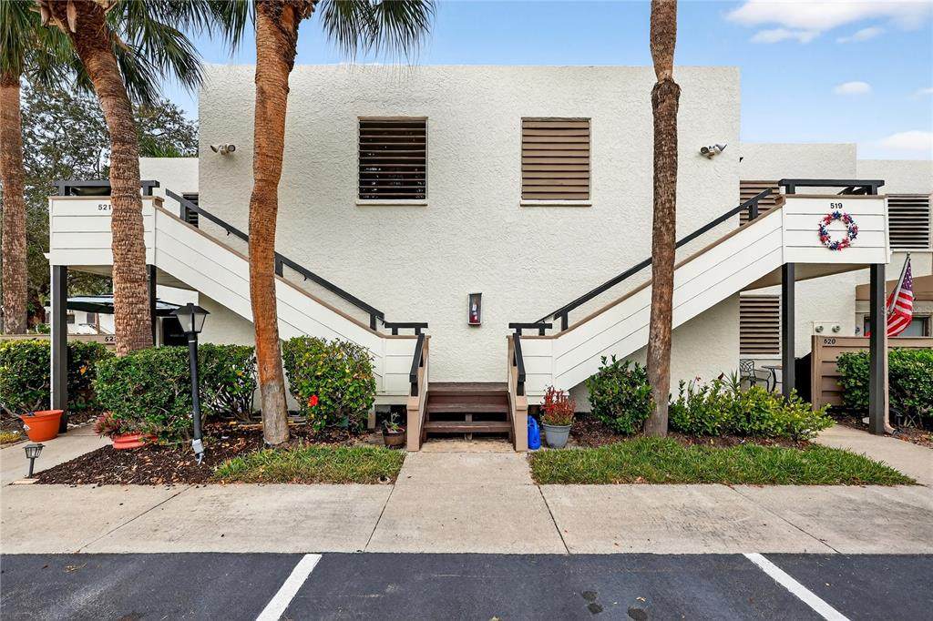 521 Lakeside Drive - Photo 1