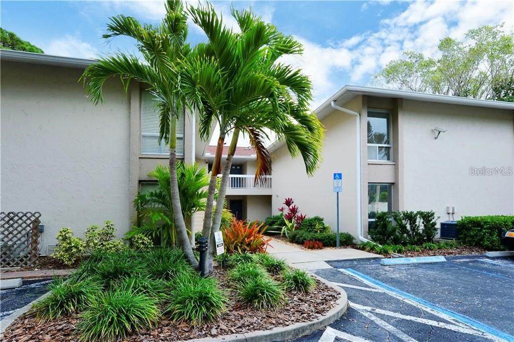 2121 Wood Street - Photo 1