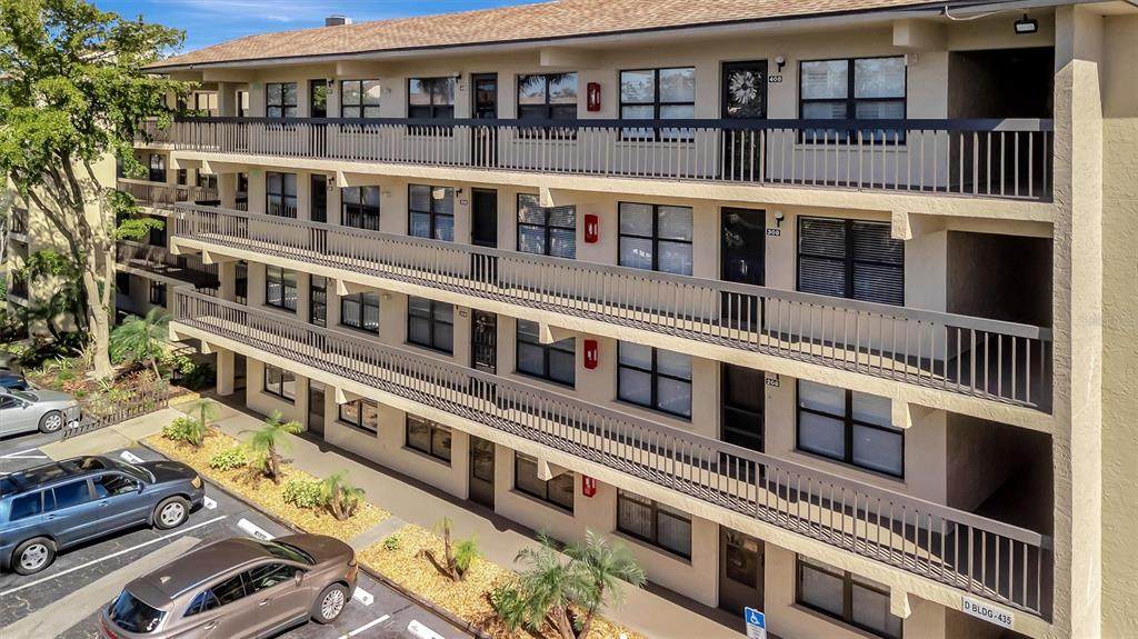 625 30TH Avenue - Photo 1