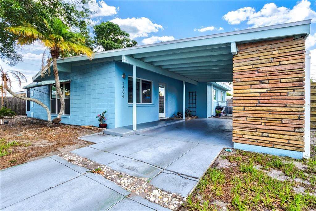 2504 Radcliffe Place - Photo 1