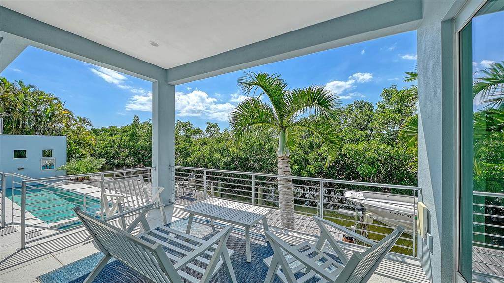 705 Jungle Queen Way - Photo 1