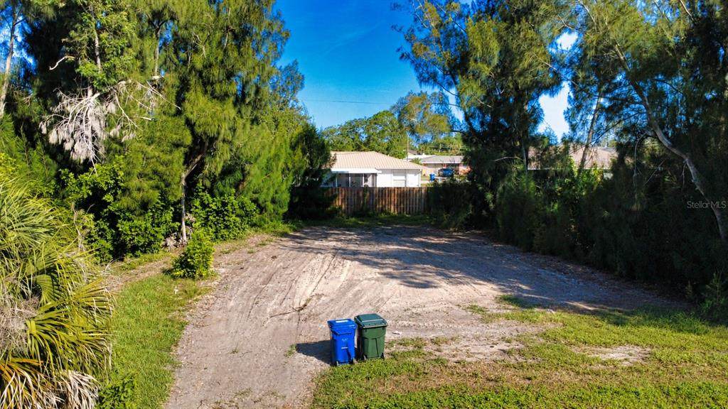 1020 Linden Road - Photo 1