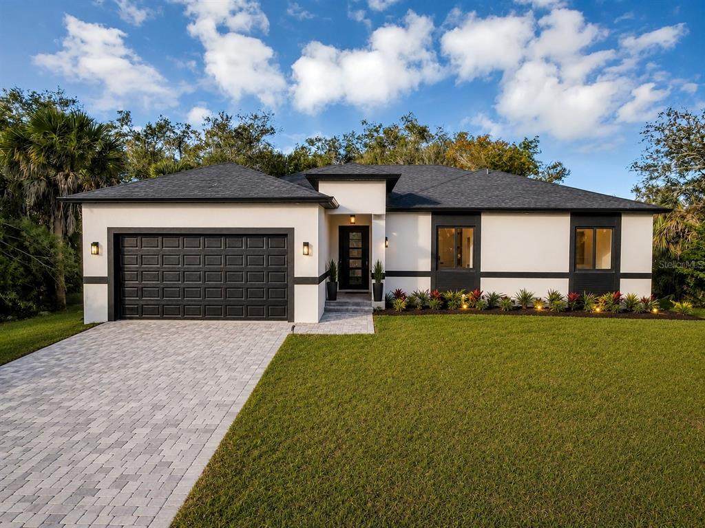 493 Sycamore - Photo 1